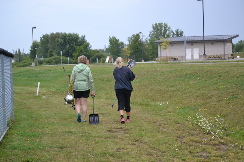 Off we went to return the metal detector.